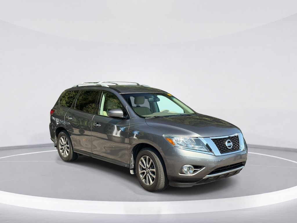 Used 2015 Nissan Pathfinder SV SUV