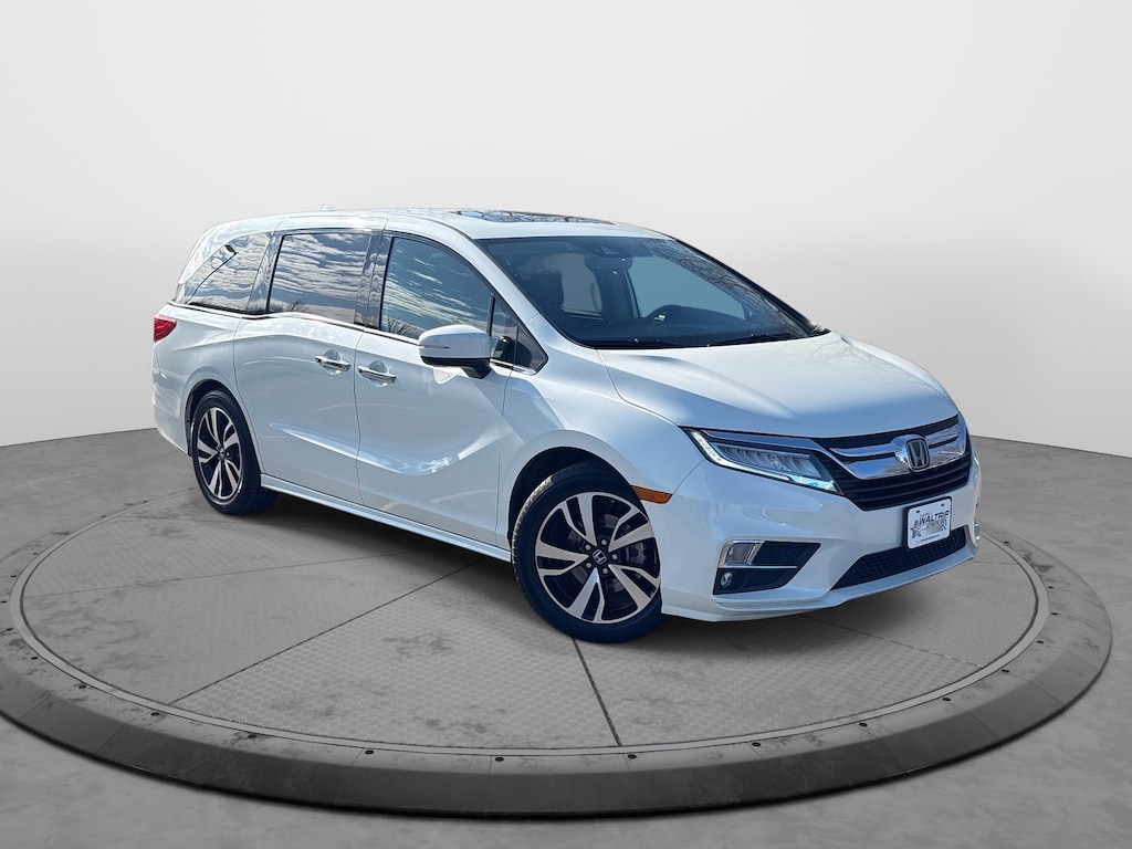 Certified 2018 Honda Odyssey Elite Minivan