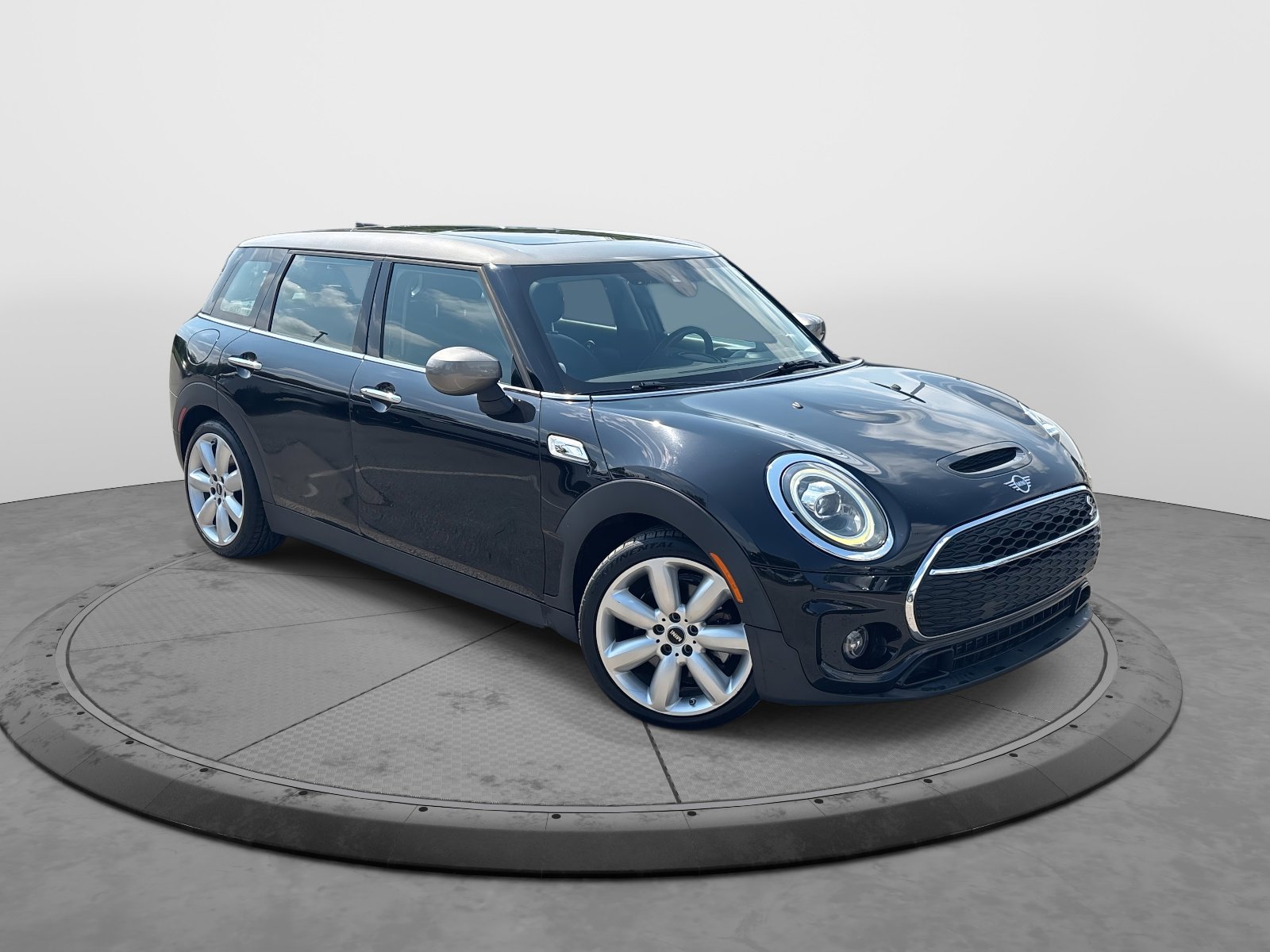 Used 2020 MINI Clubman S with VIN WMWLV7C08L2M08593 for sale in Franklin, TN