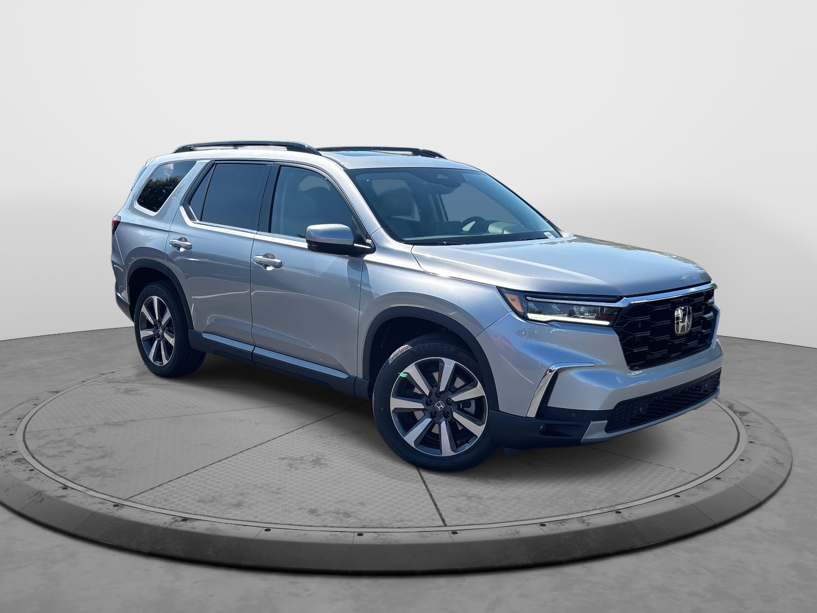 2025 Honda Pilot Touring photo 2