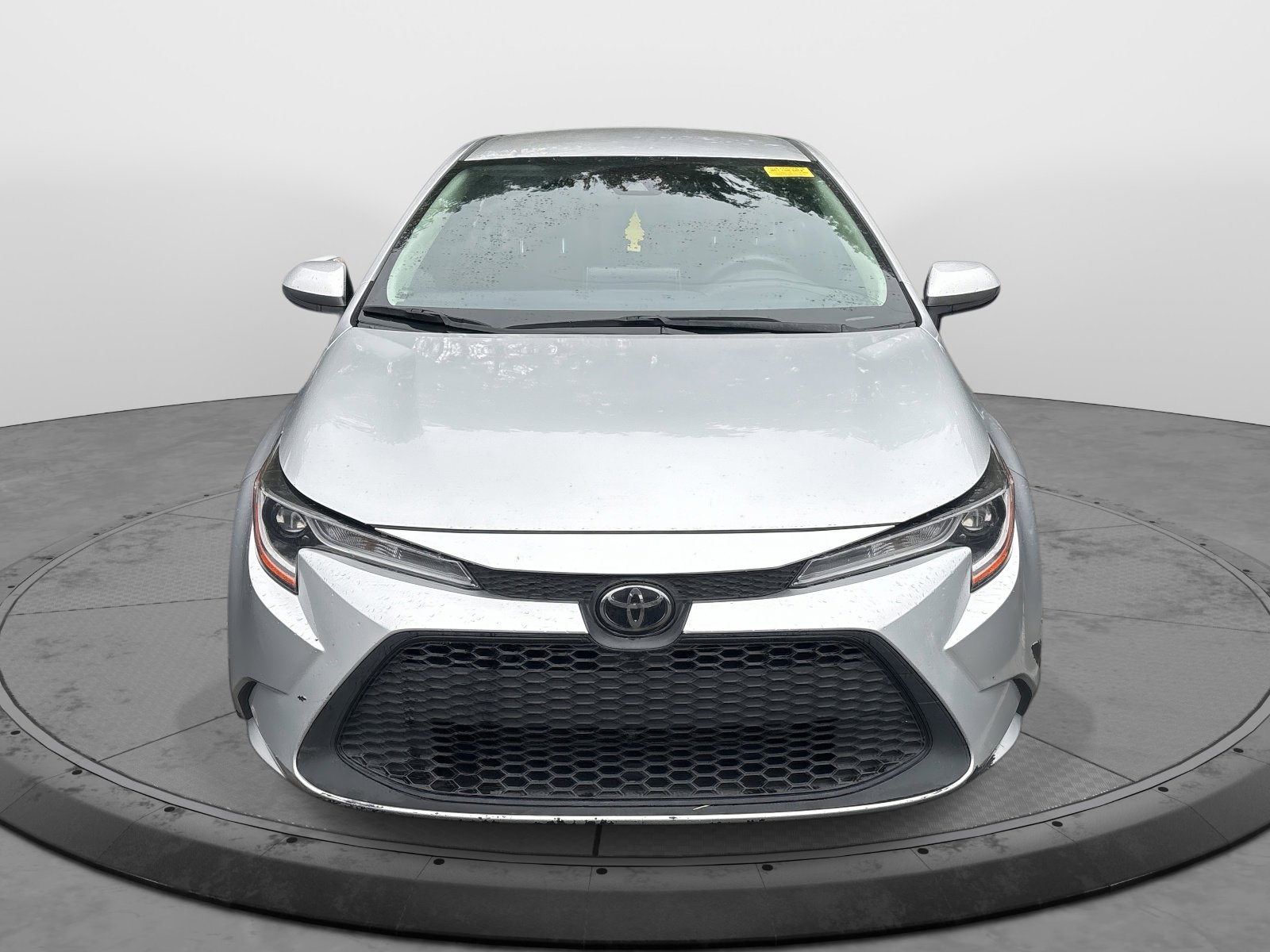 2020 Toyota Corolla LE photo 2