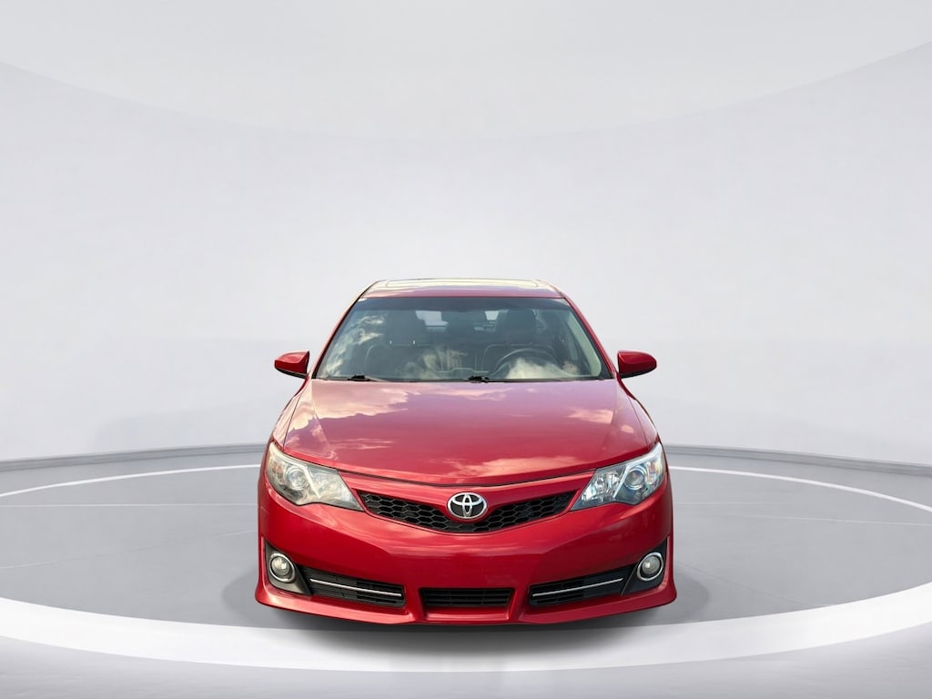 Used 2013 Toyota Camry SE Sedan