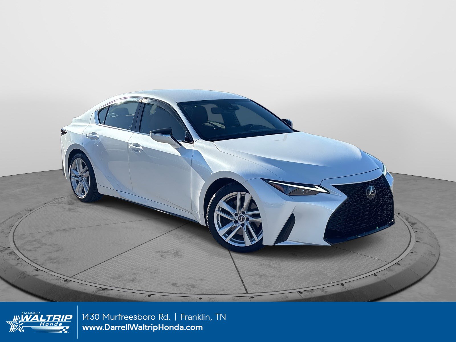 2021 Lexus IS 300's photo