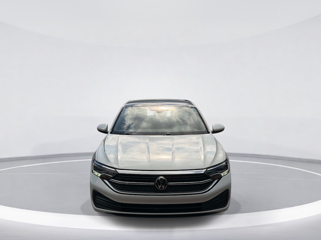 Used 2023 Volkswagen Jetta SE Sedan