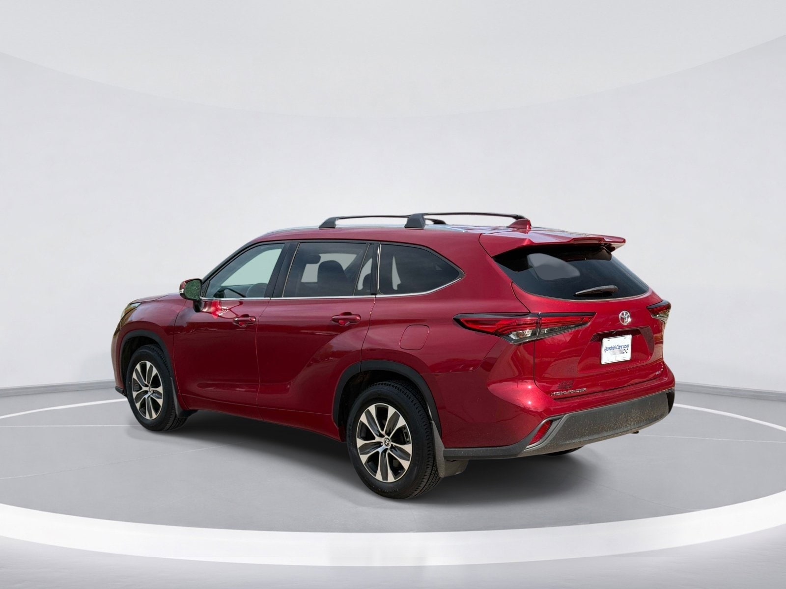 2021 Toyota Highlander XLE photo 5