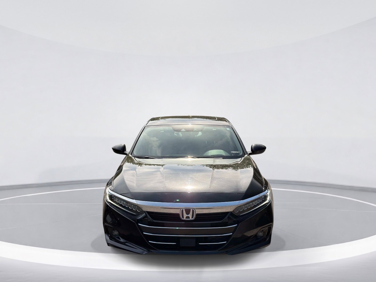 2021 Honda Accord Hybrid Touring photo 2