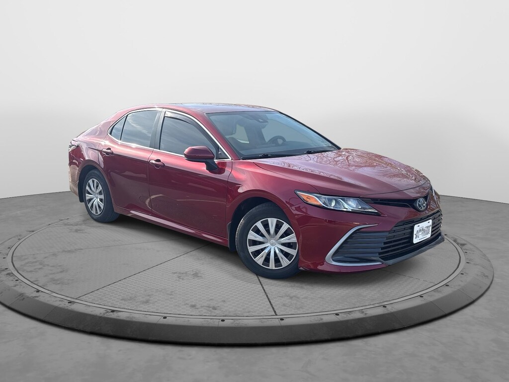 Used 2022 Toyota Camry Hybrid LE Sedan