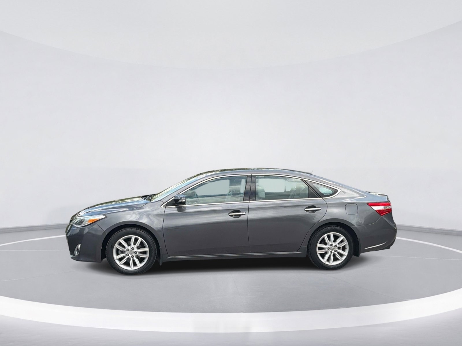 2013 Toyota Avalon XLE Premium photo 5
