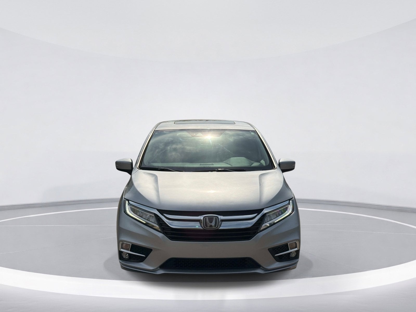 2018 Honda Odyssey Elite photo 2