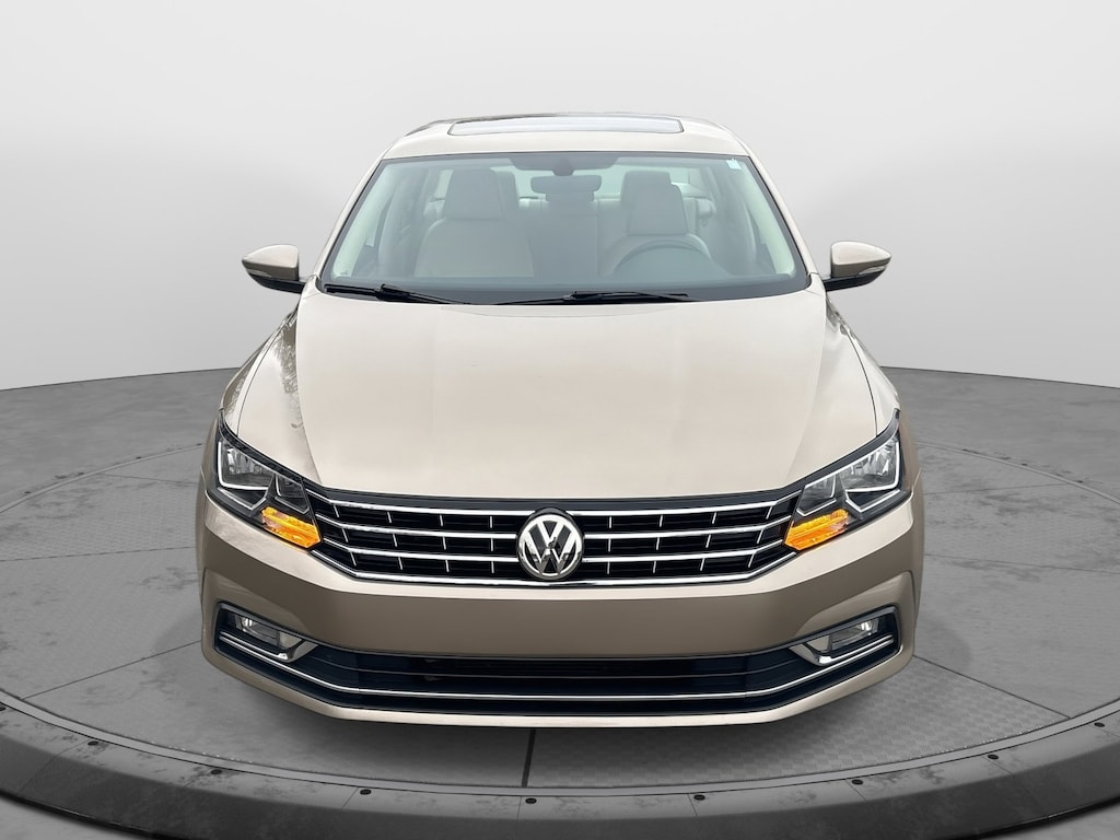 Used 2016 Volkswagen Passat 1.8T SE Sedan