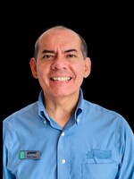 Staff member Alex Leon from ID_cb24c5
