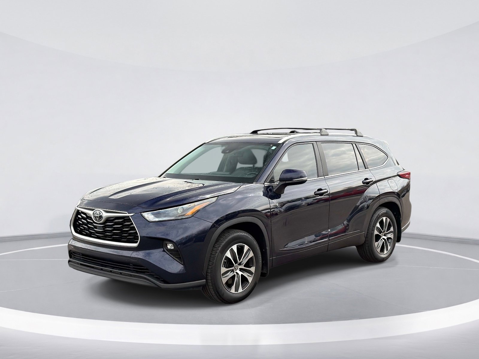 2023 Toyota Highlander XLE photo 4