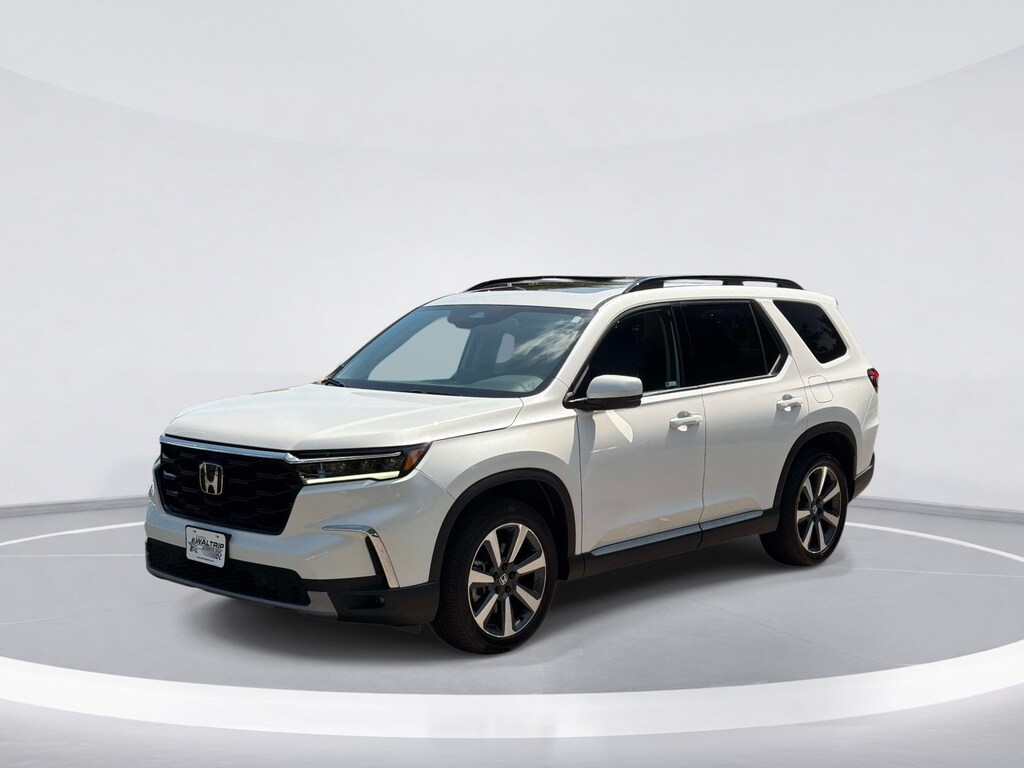 Certified 2025 Honda Pilot Touring SUV