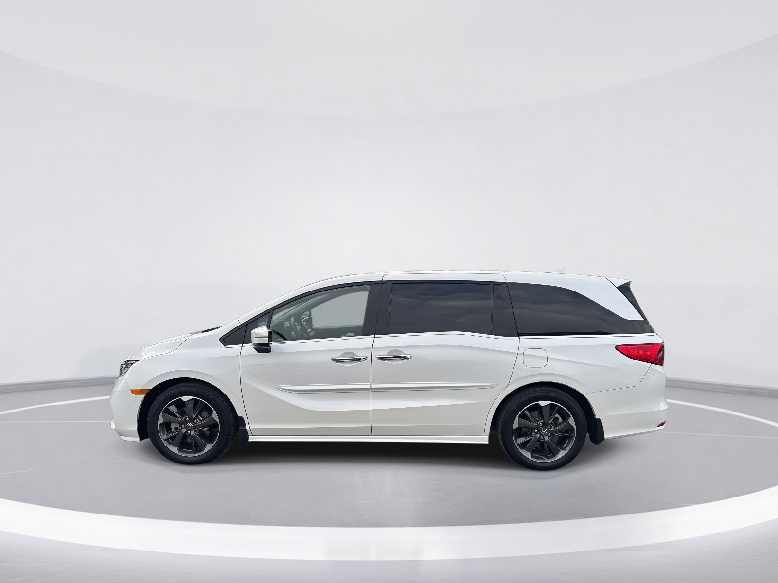 2024 Honda Odyssey Elite photo 5