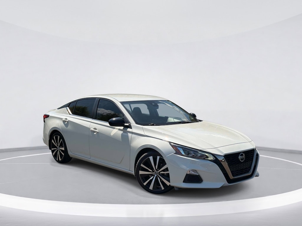 Used 2022 Nissan Altima 2.5 SR Sedan
