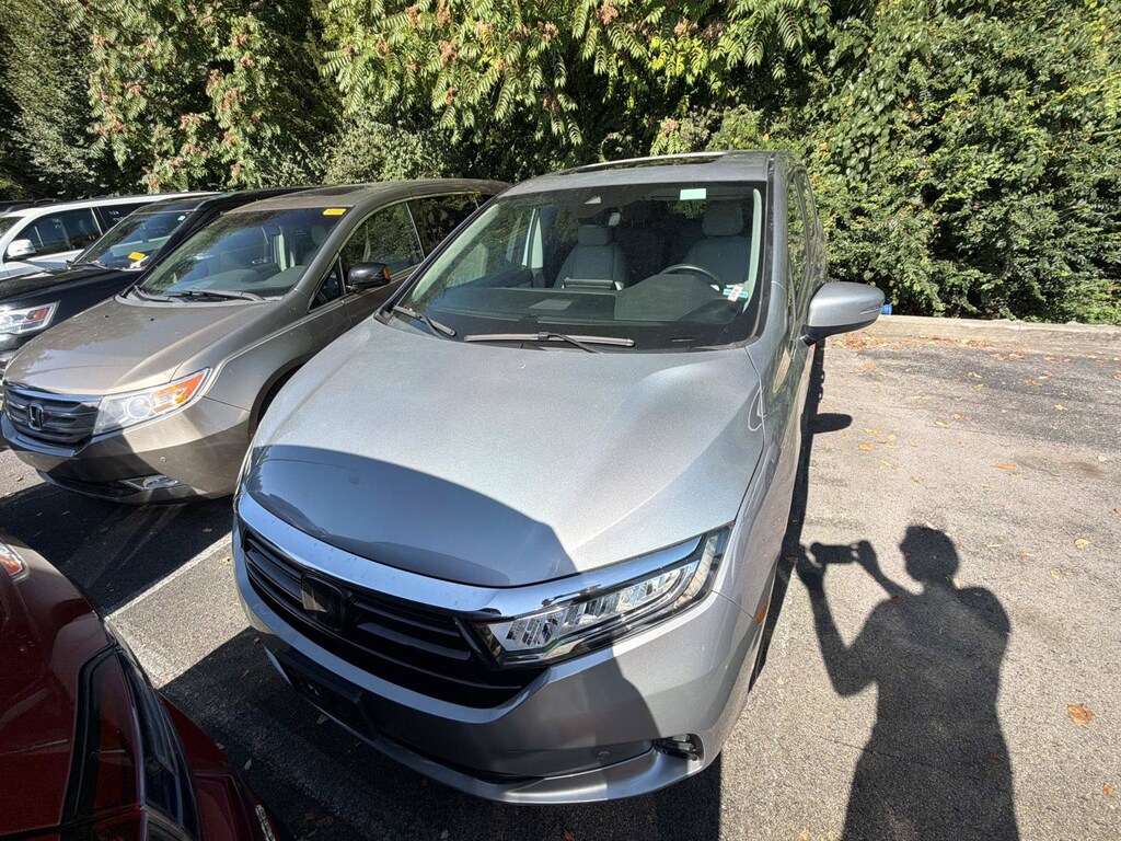 Certified 2023 Honda Odyssey Touring Minivan