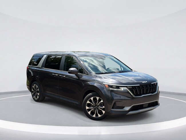 2023 Kia Carnival EX Minivan