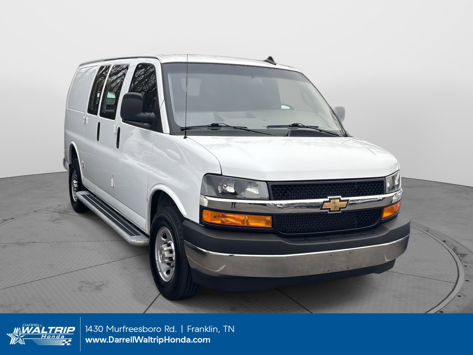 2024 Chevrolet Express Cargo Work Van's photo