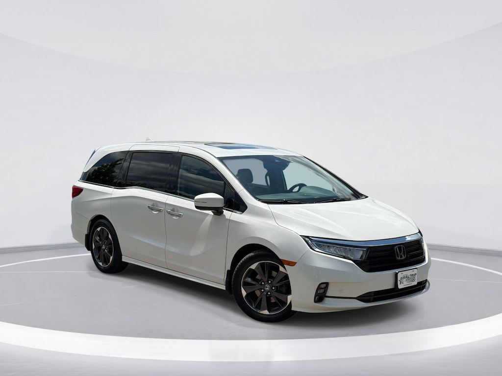 Certified 2023 Honda Odyssey Elite Minivan