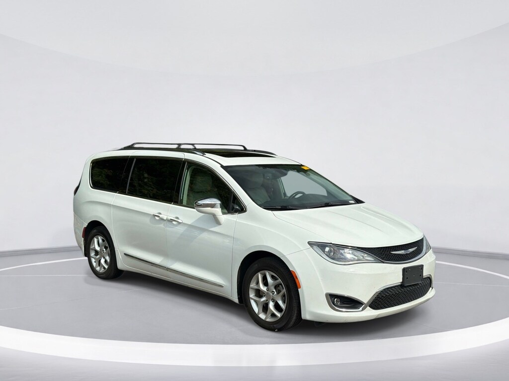 Used 2020 Chrysler Pacifica Limited Minivan