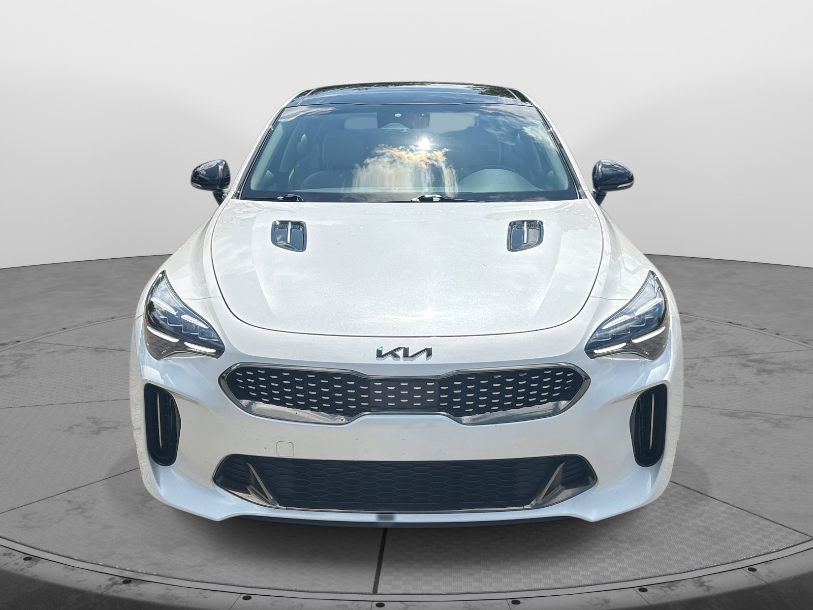 2023 Kia Stinger GT-Line photo 2