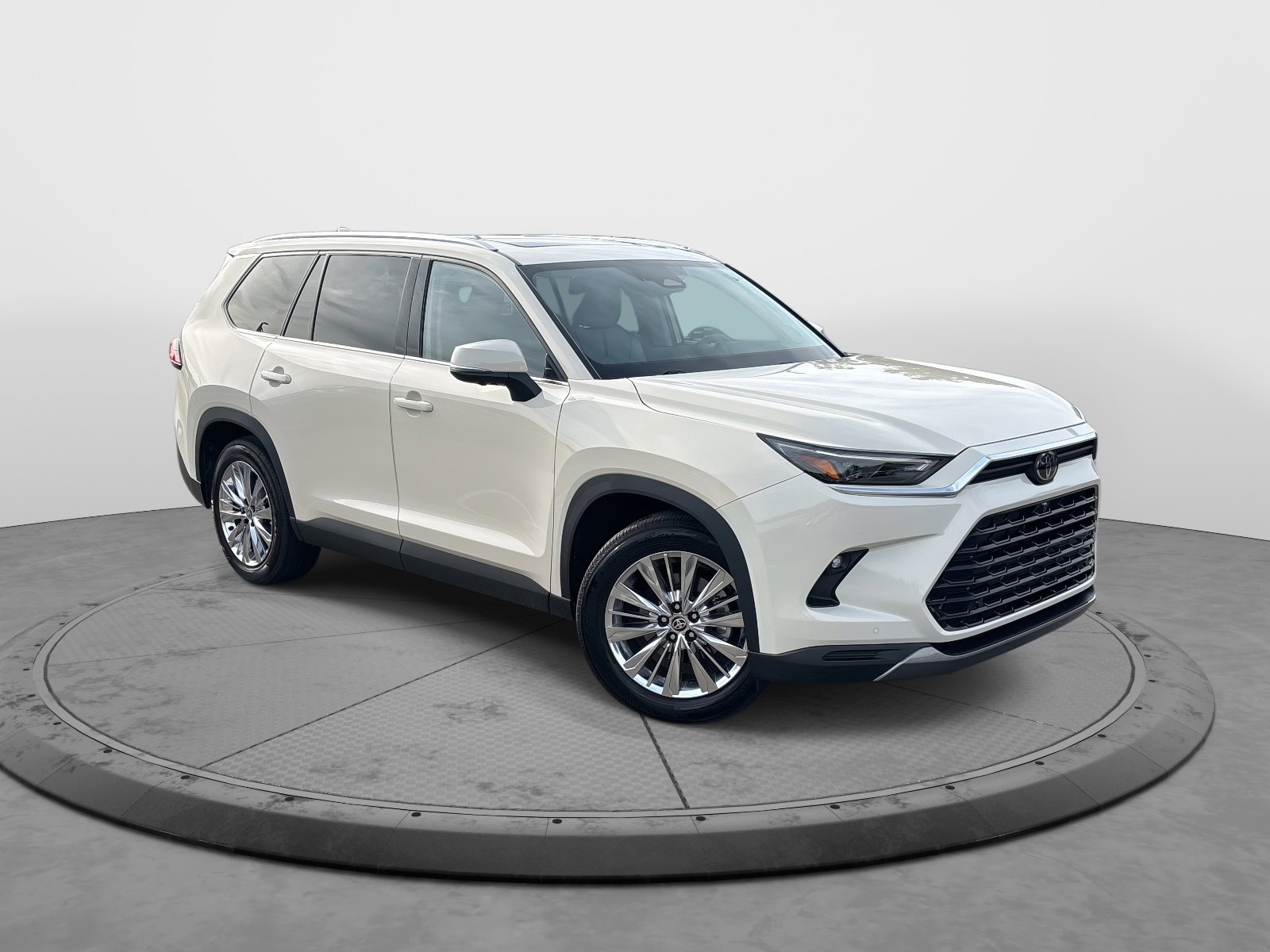 Used 2024 Toyota Grand Highlander Platinum with VIN 5TDAAAB50RS039052 for sale in Franklin, TN