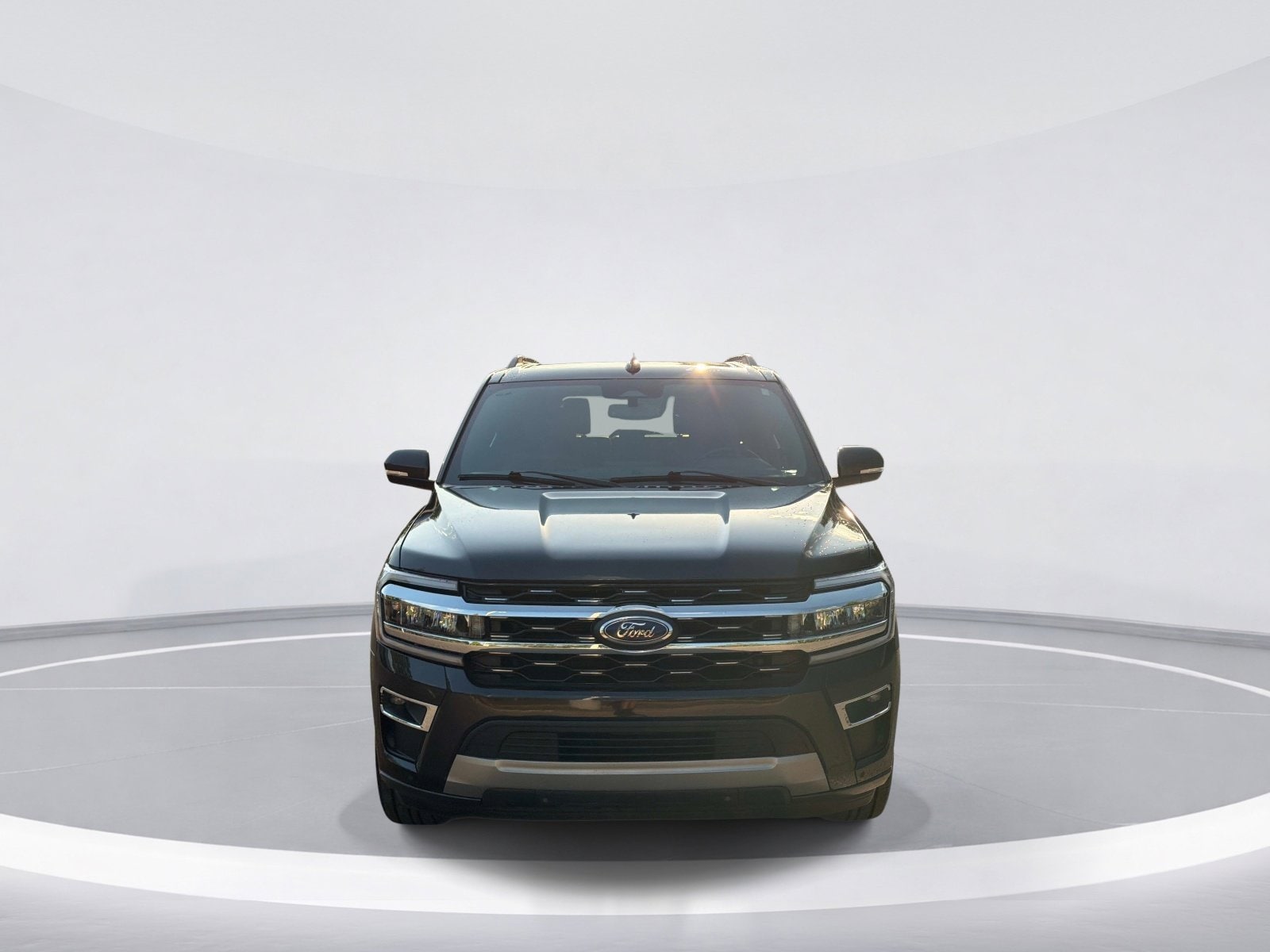 2024 Ford Expedition Limited photo 2