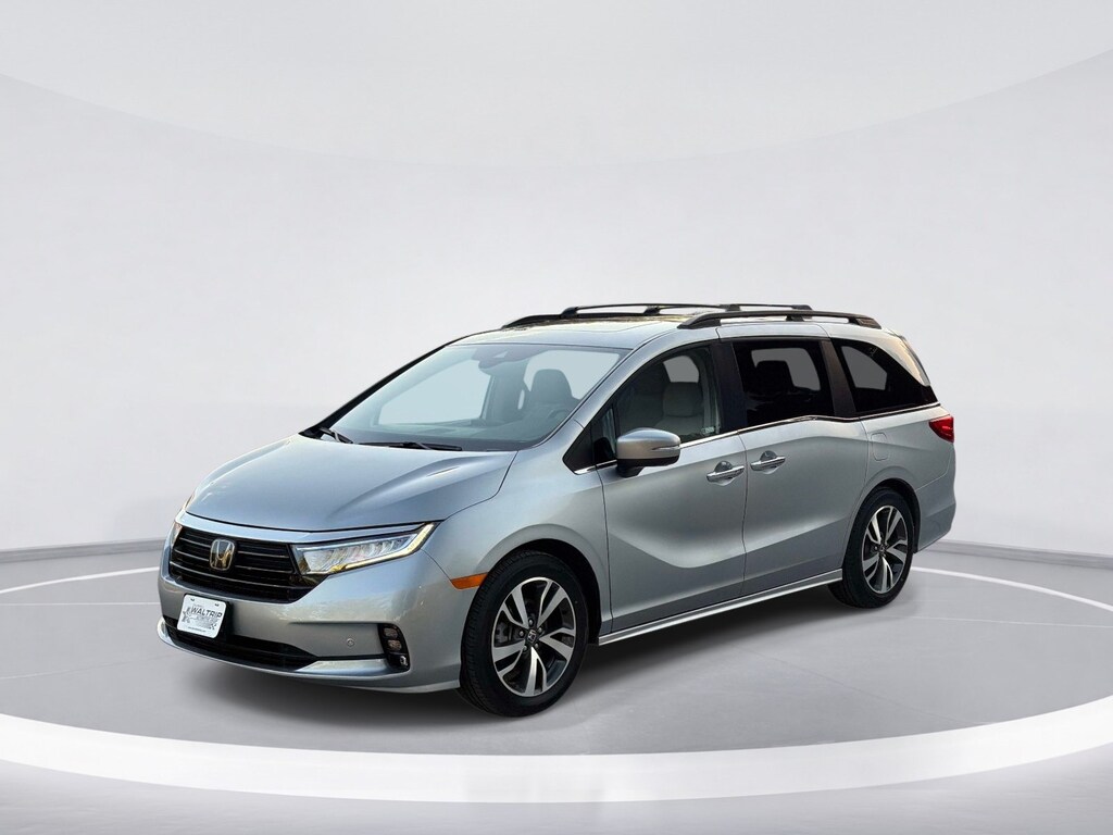 Certified 2023 Honda Odyssey Touring Minivan