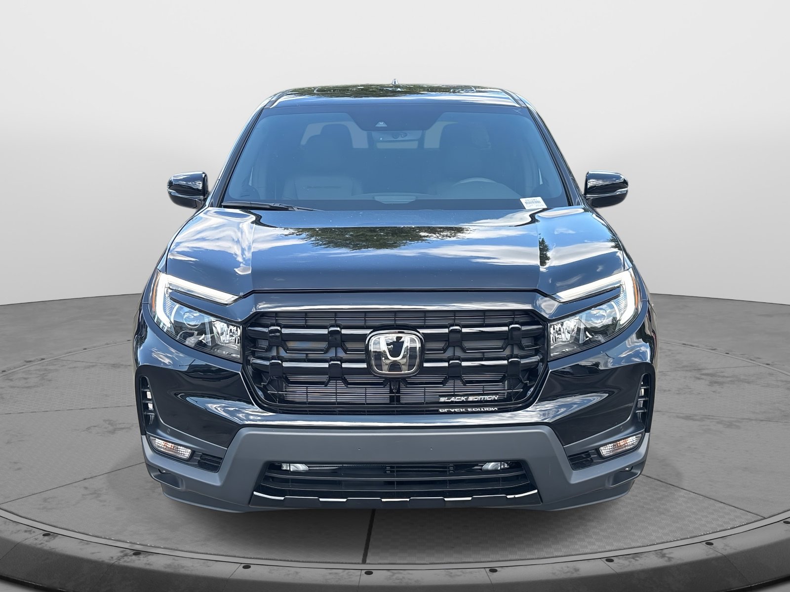 2026 Honda Ridgeline Black Edition photo 3