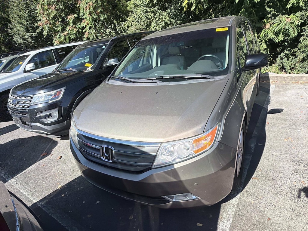 Used 2012 Honda Odyssey Touring Minivan