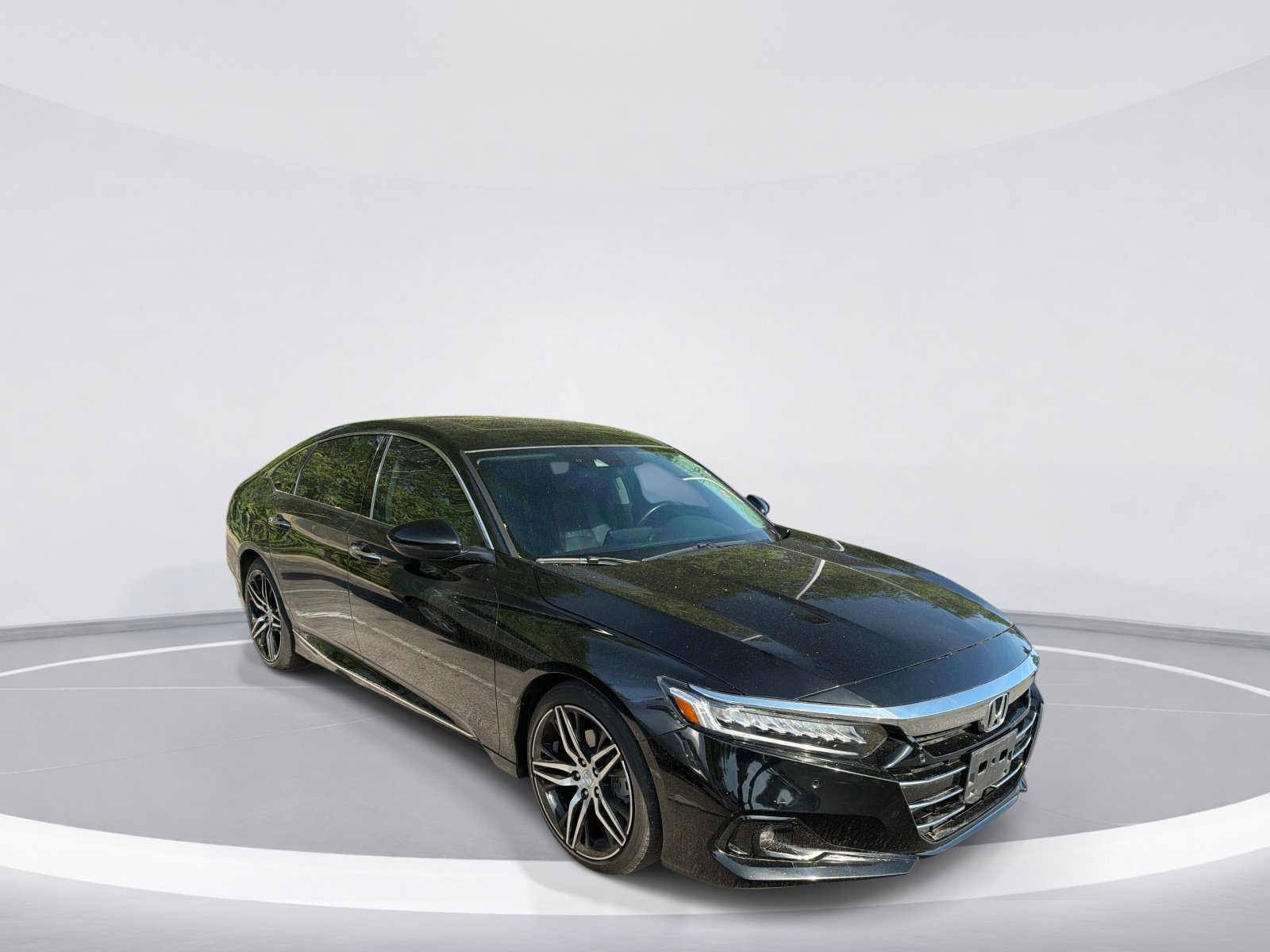 2021 Honda Accord Touring photo 2