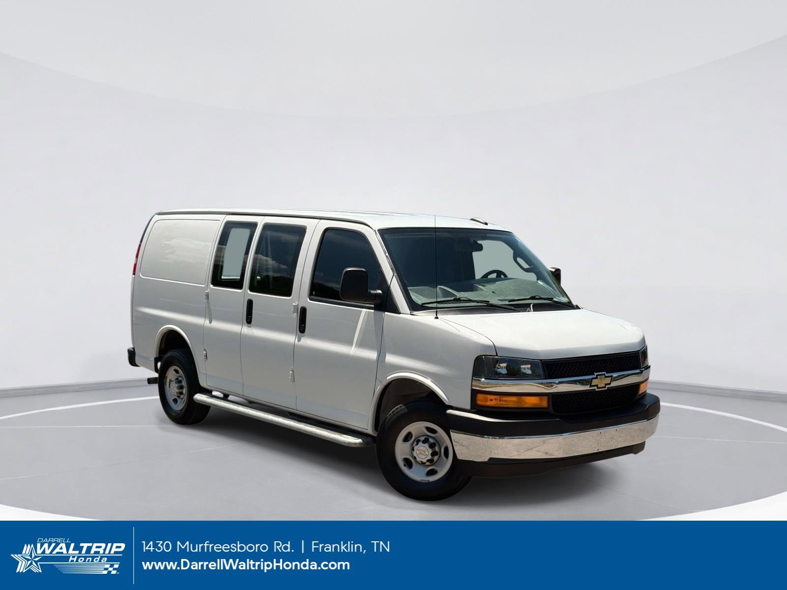 2024 Chevrolet Express 2500 Work Van HD's photo
