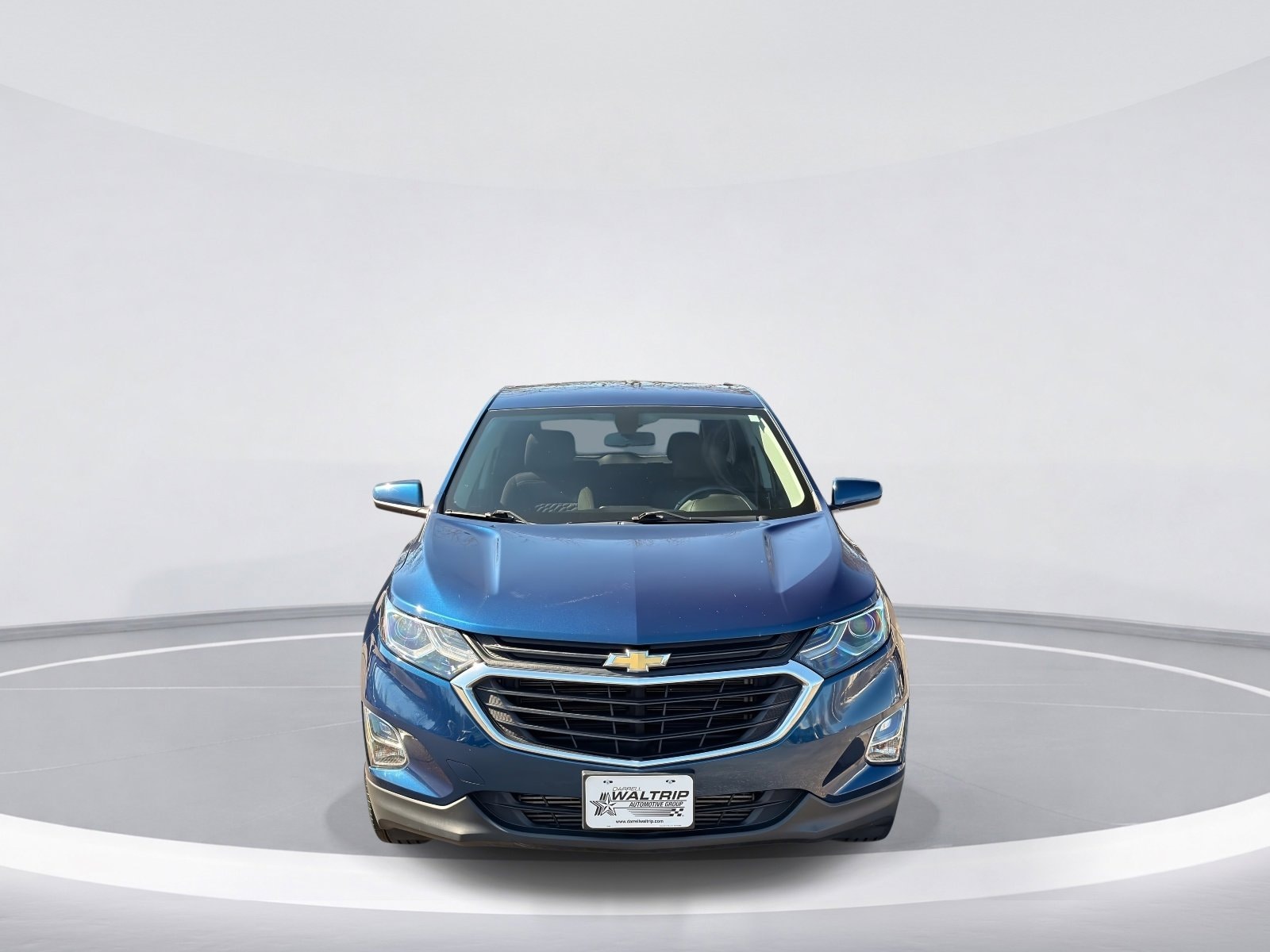 2019 Chevrolet Equinox LT photo 2