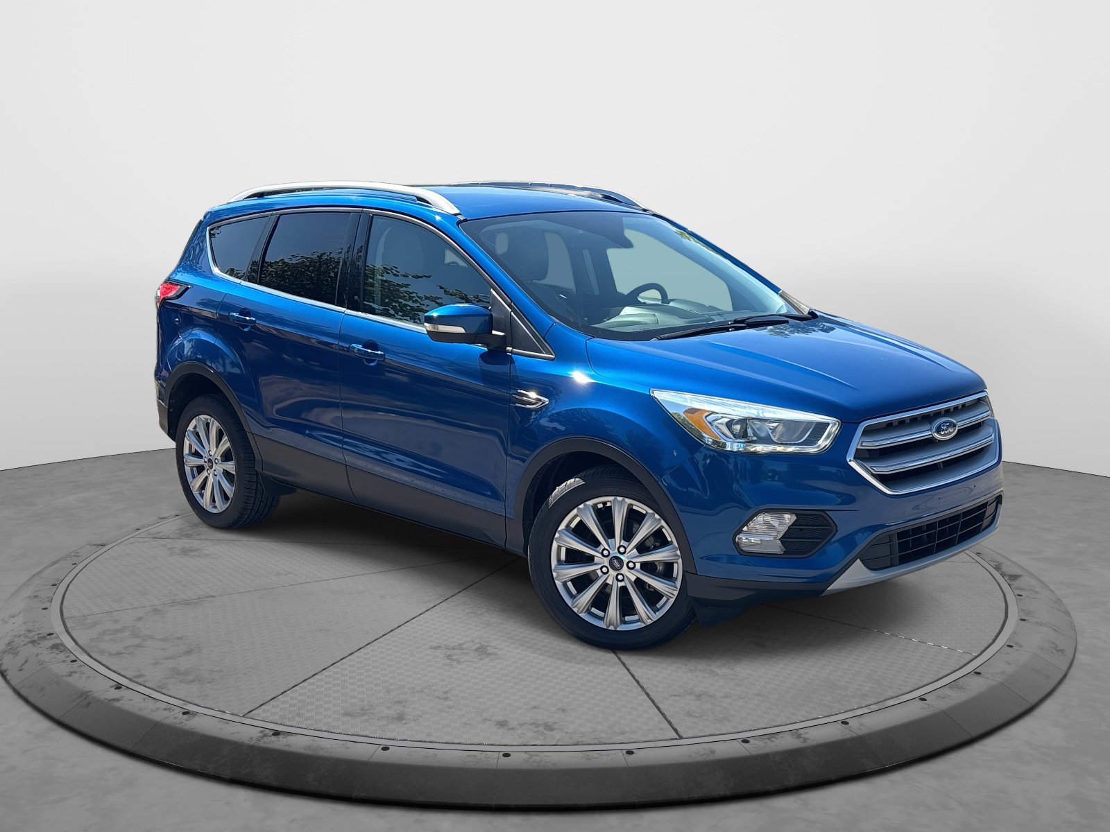 2017 Ford Escape Titanium photo 2