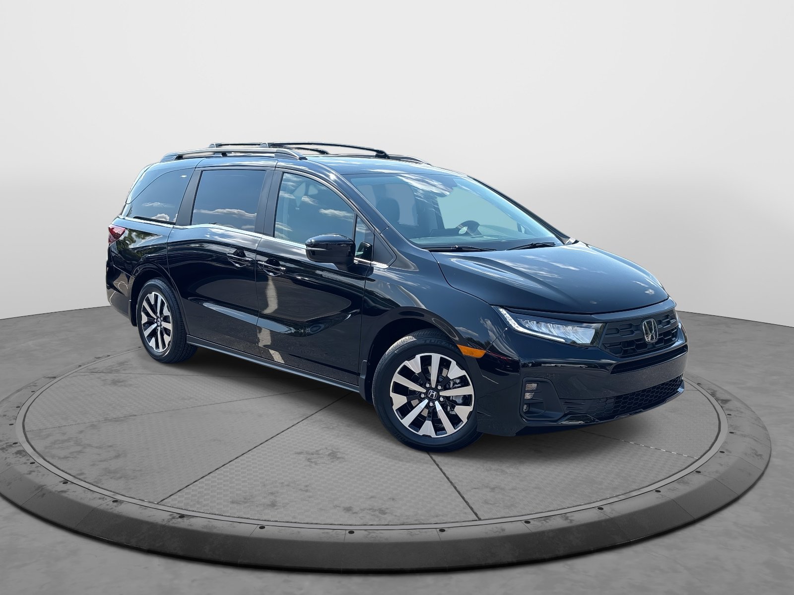 2026 Honda Odyssey EX-L photo 2