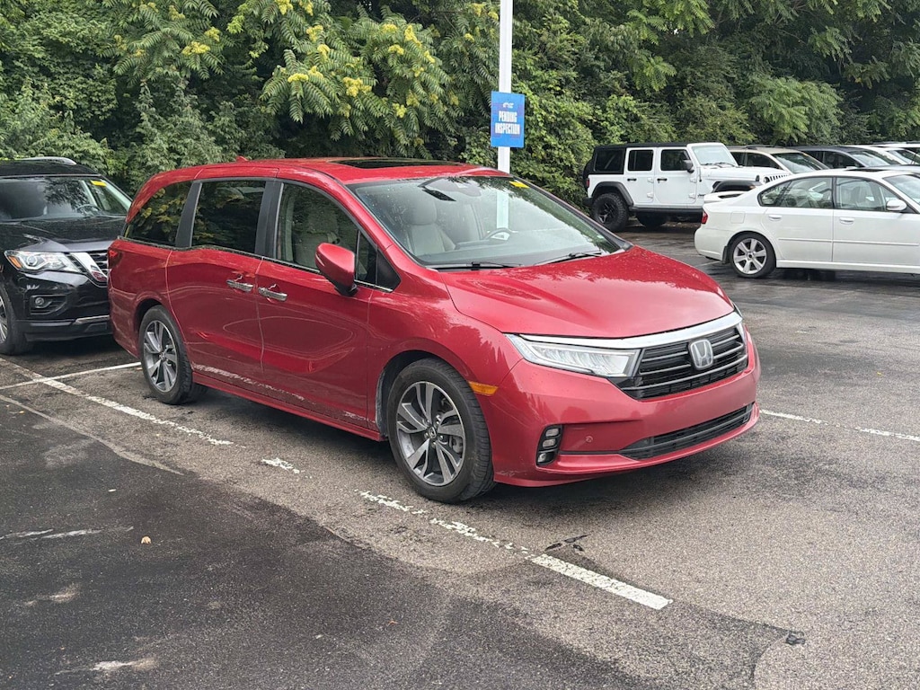 Certified 2022 Honda Odyssey Touring Minivan