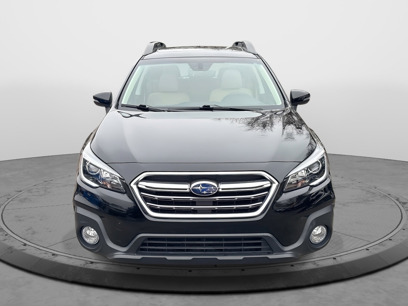 2018 Subaru Outback Premium photo 3
