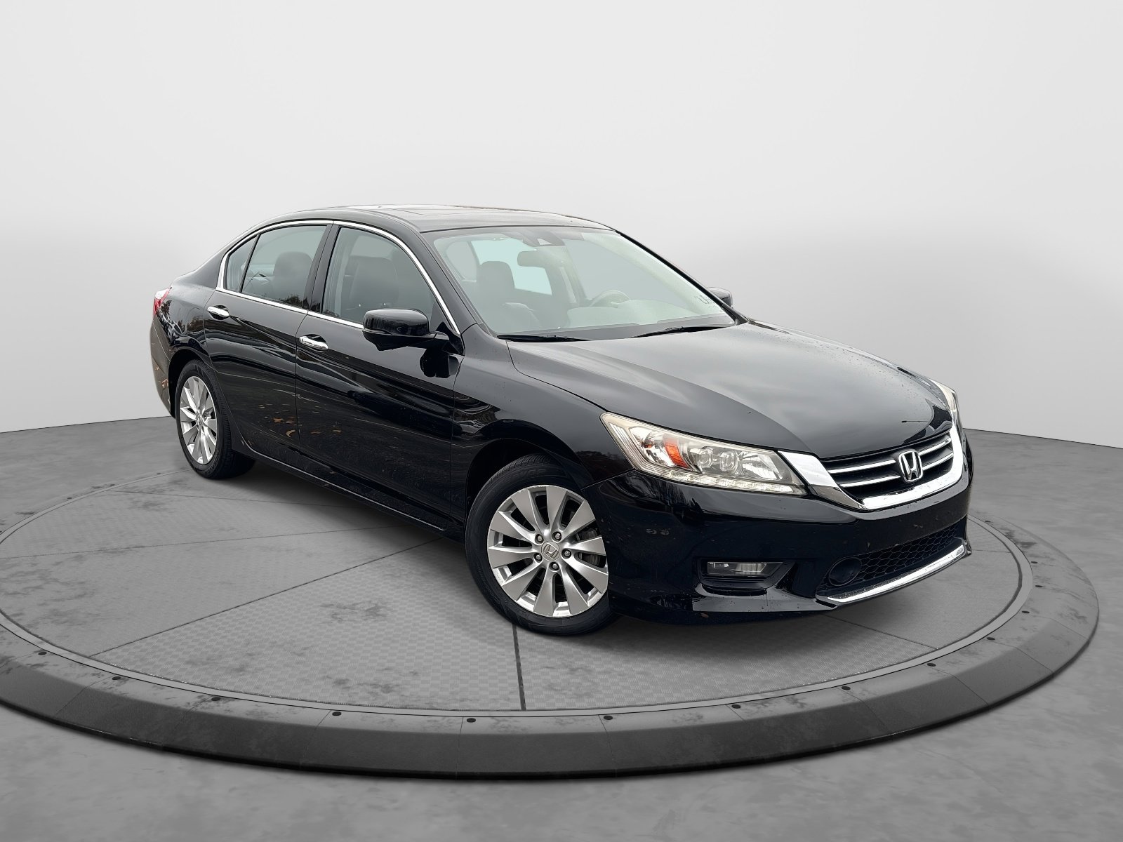 2015 Honda Accord Touring photo 2