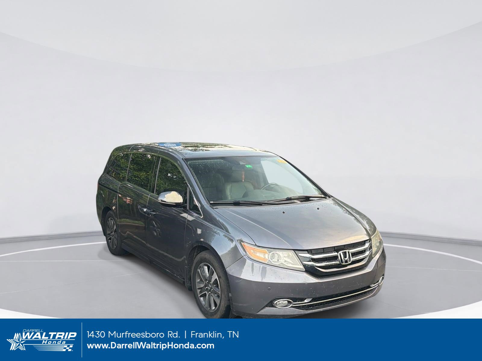 2015 Honda Odyssey Touring's photo