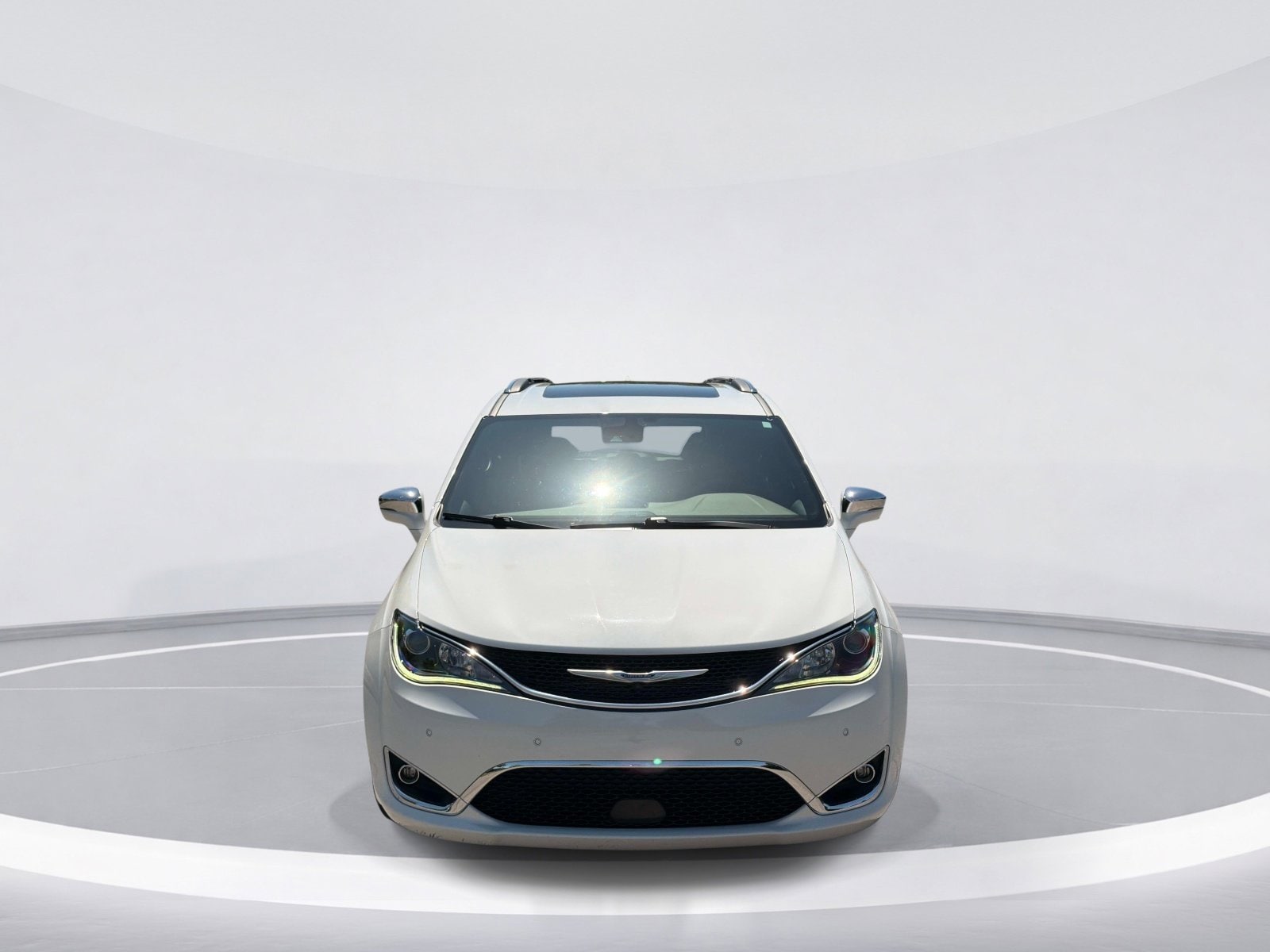 2020 Chrysler Pacifica Limited photo 2