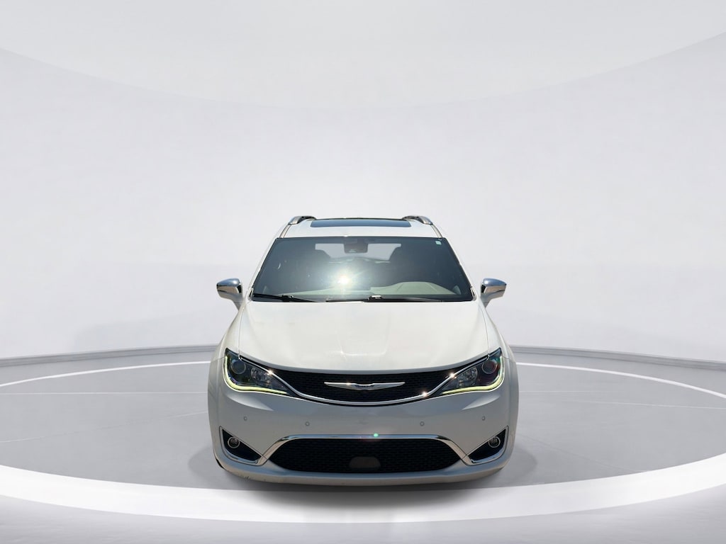 Used 2020 Chrysler Pacifica Limited Minivan