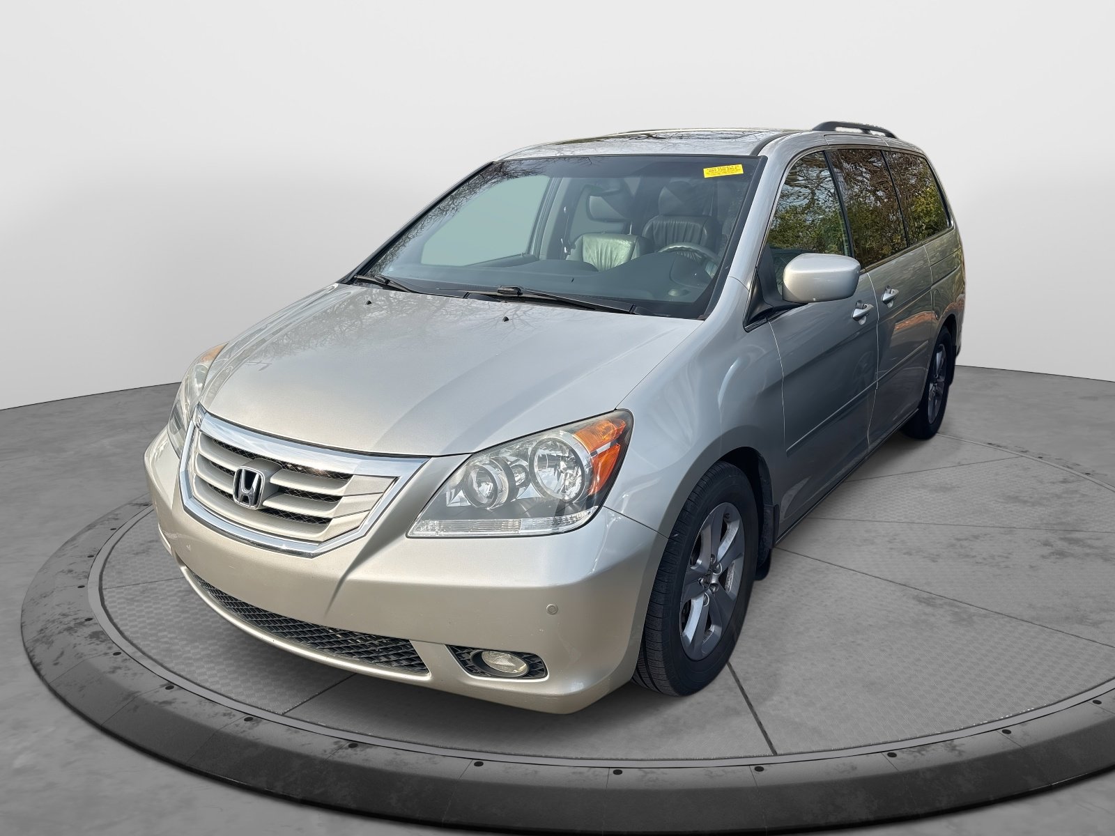 2008 Honda Odyssey Touring photo 3