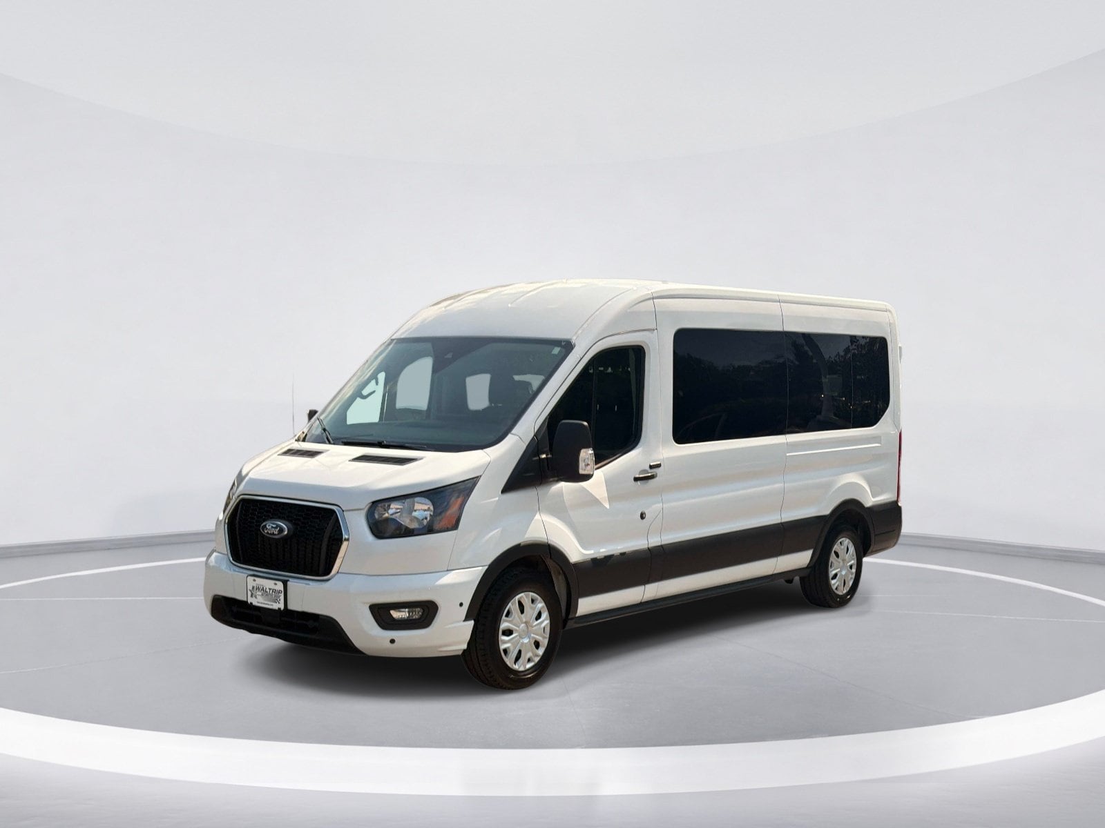 2025 Ford Transit Passenger Wagon XLT