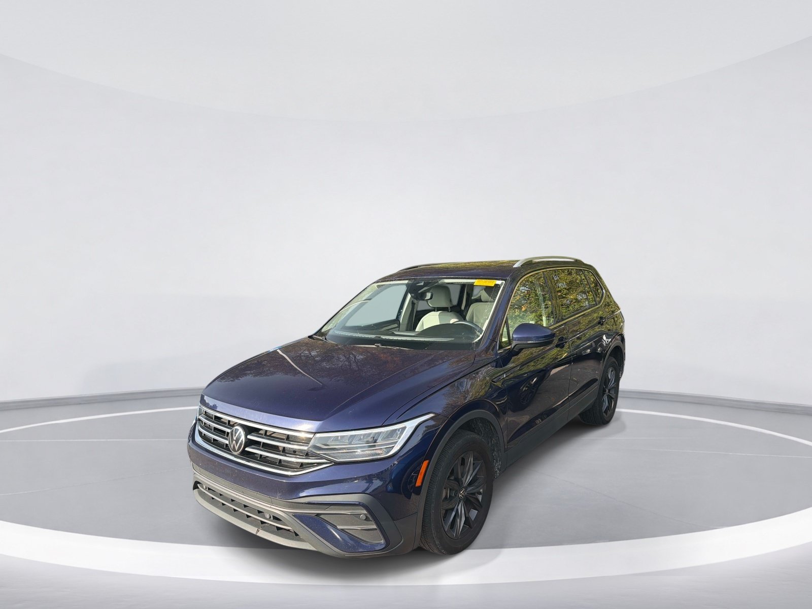 Used 2022 Volkswagen Tiguan SE SUV