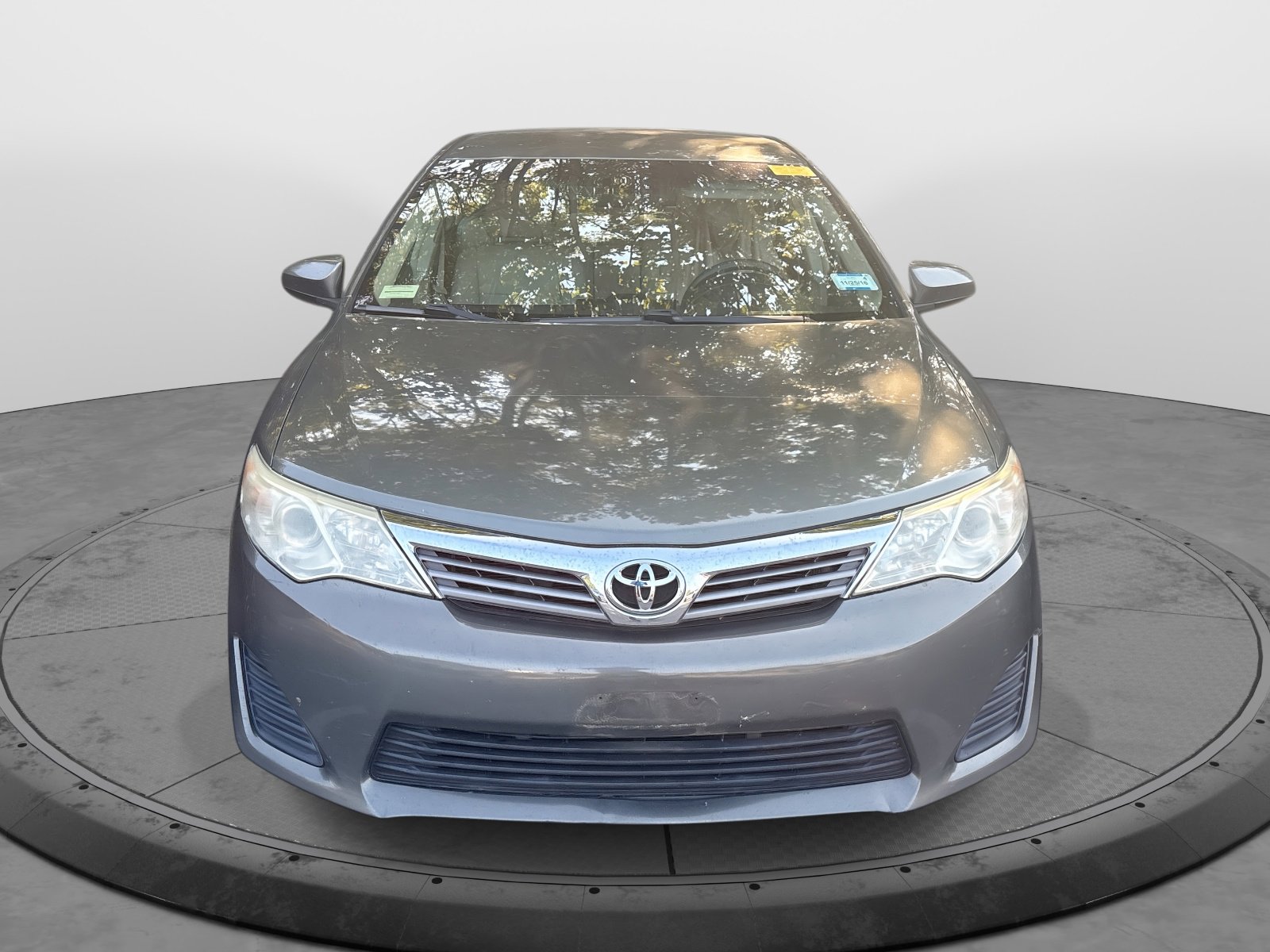 2014 Toyota Camry L photo 2