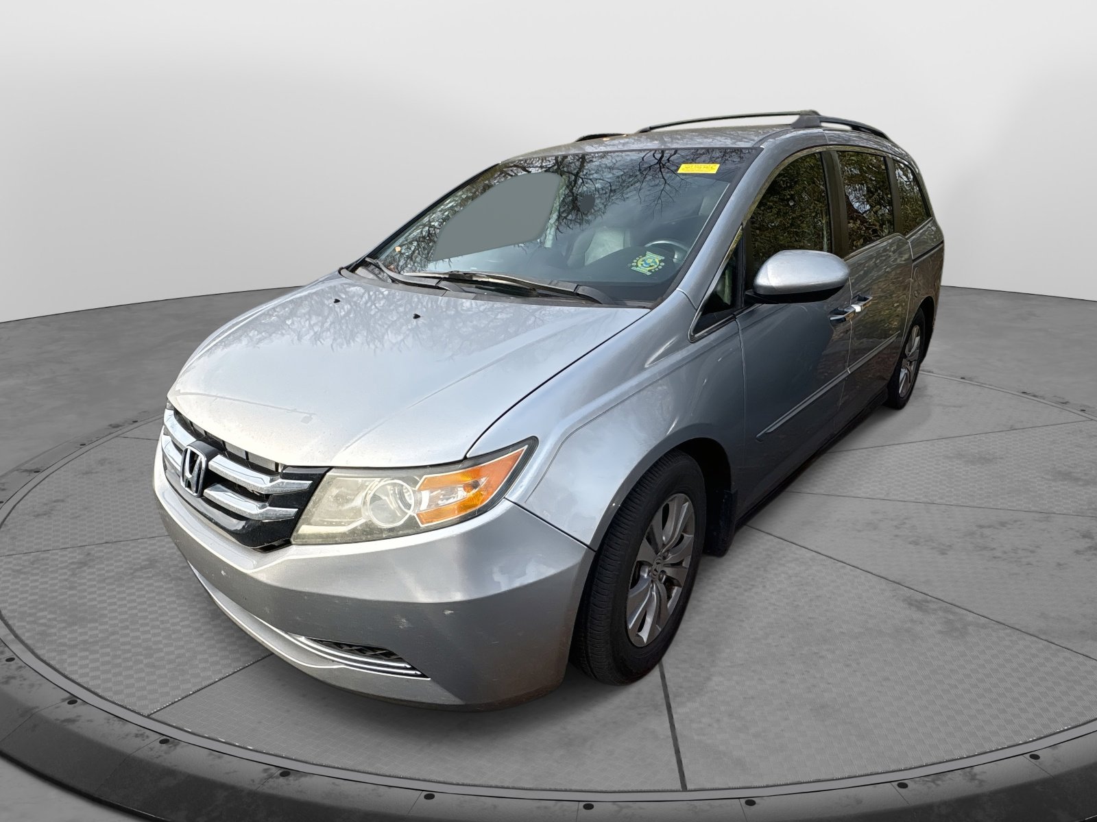 2016 Honda Odyssey SE photo 3