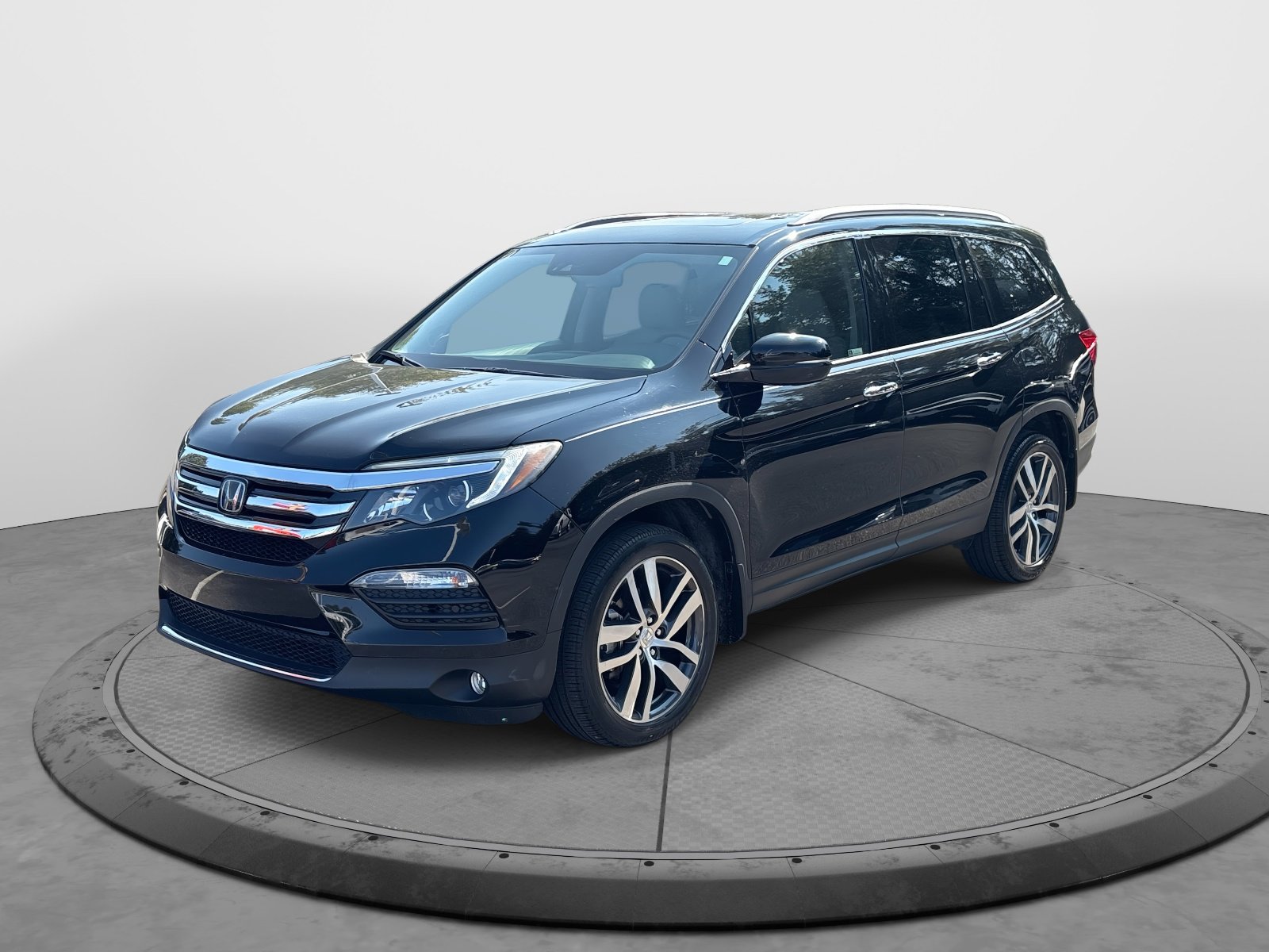 2017 Honda Pilot Elite photo 3