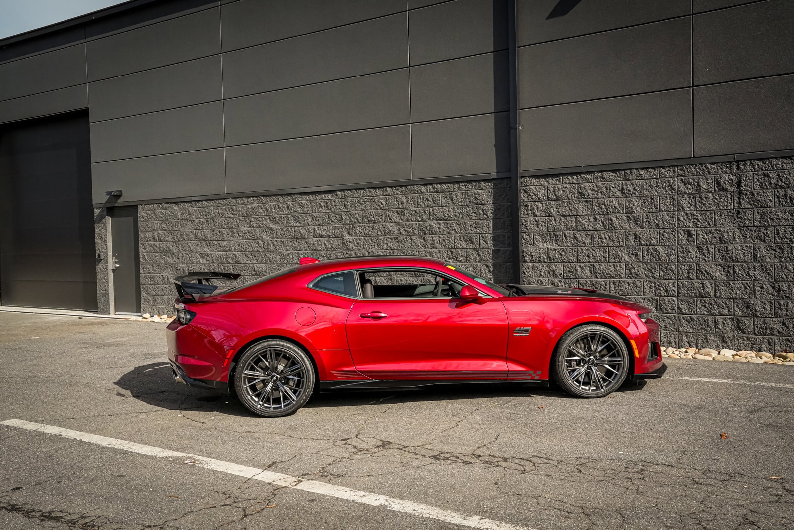 2024 Chevrolet Camaro ZL1 Hendrick Motorsports 40th Anniversary Edition photo 6