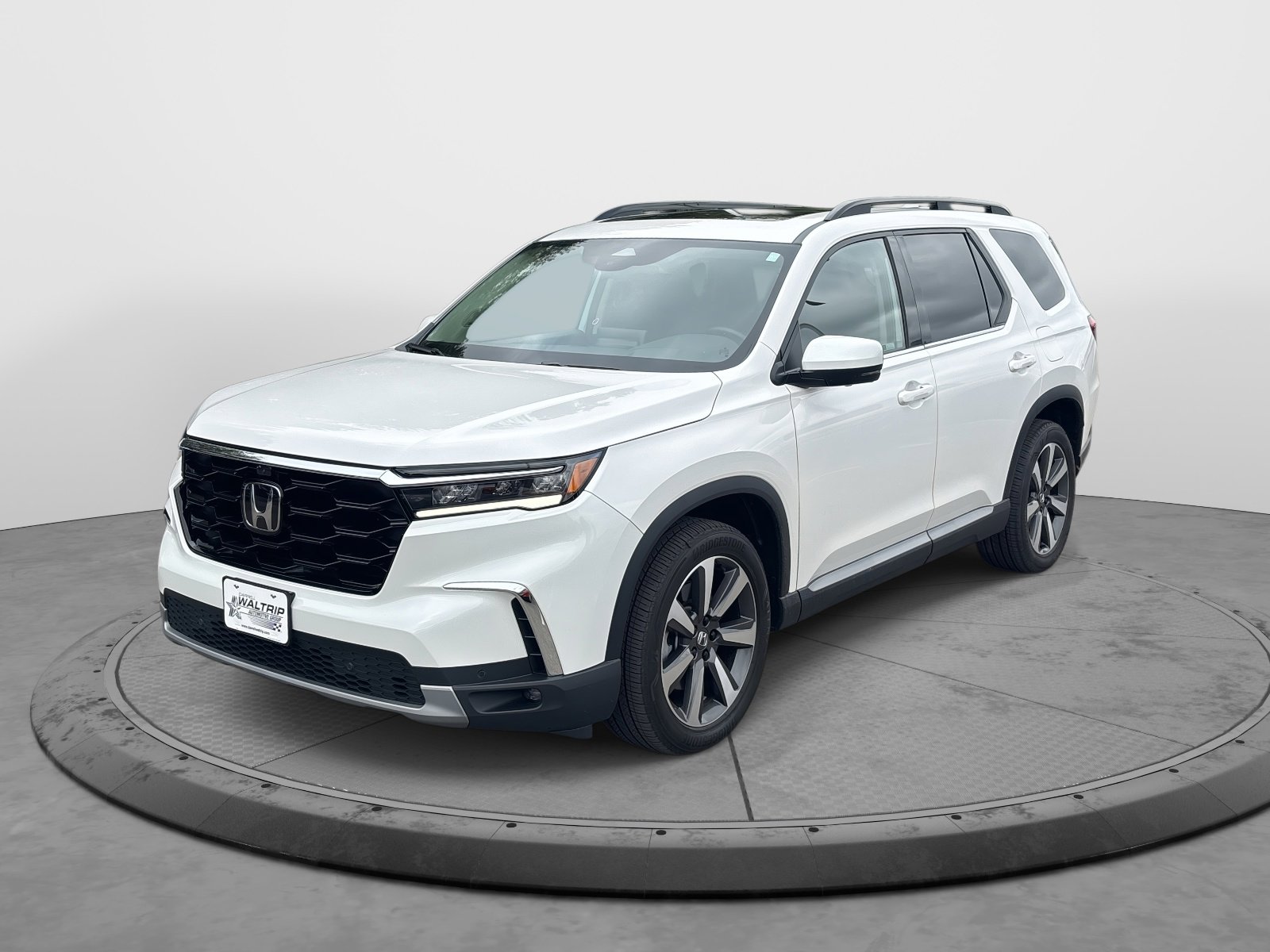 2024 Honda Pilot Elite photo 2