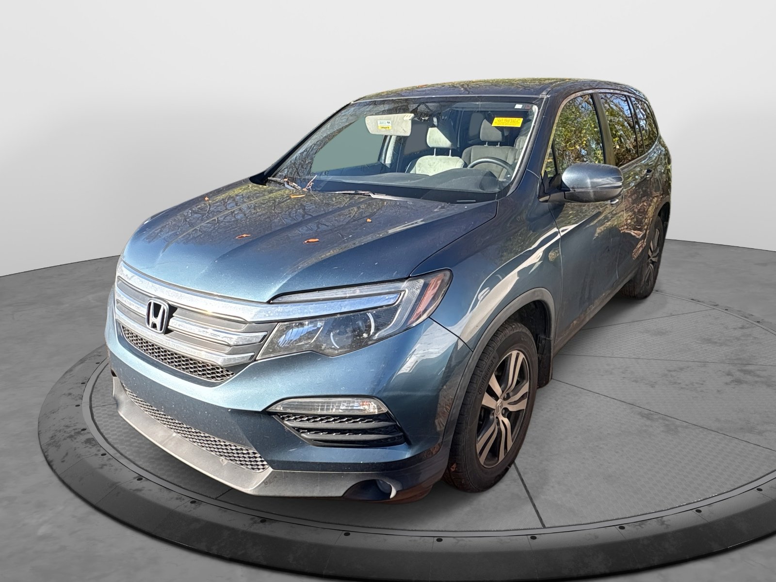 2016 Honda Pilot EX photo 2